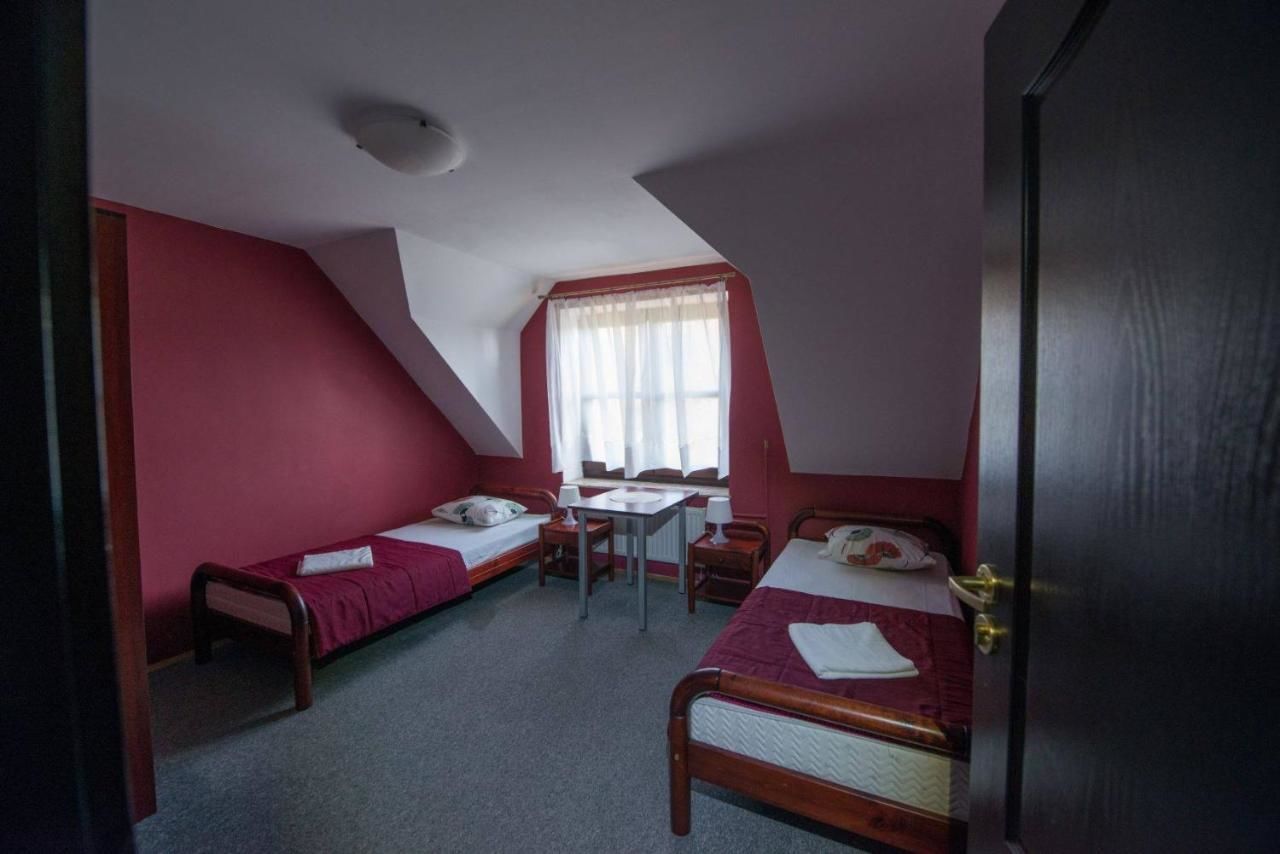 Отели типа «постель и завтрак» Pokoje w Stajni Немце